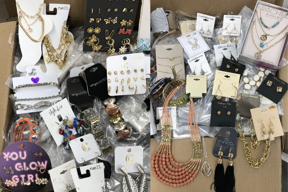 50/100 Pcs Treasure Trove of All Brand Name Jewelry - Image 2