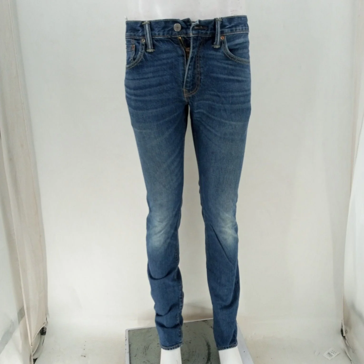 Levis Jeans  24-30 Count Box - Image 10