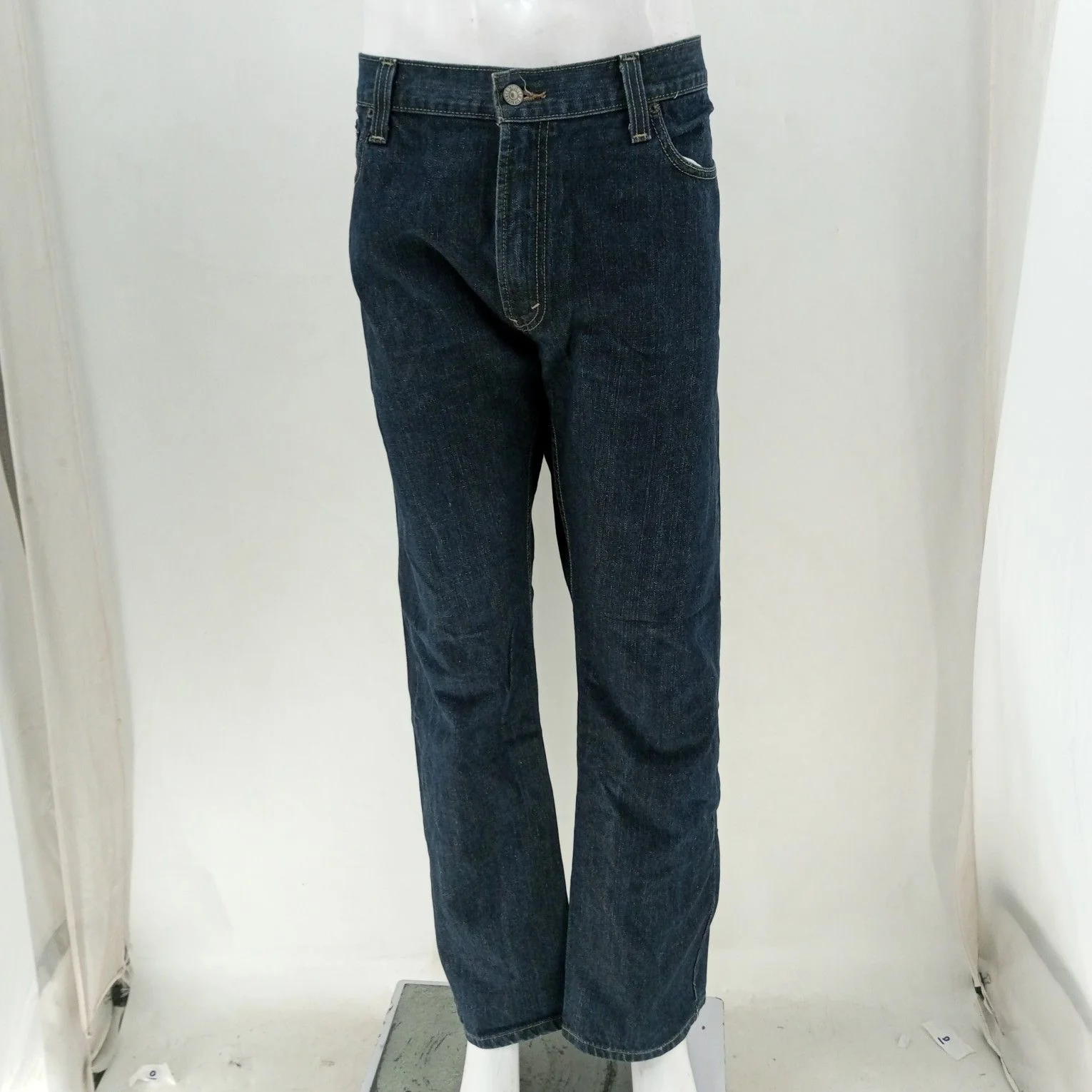 Levis Jeans  24-30 Count Box - Image 17