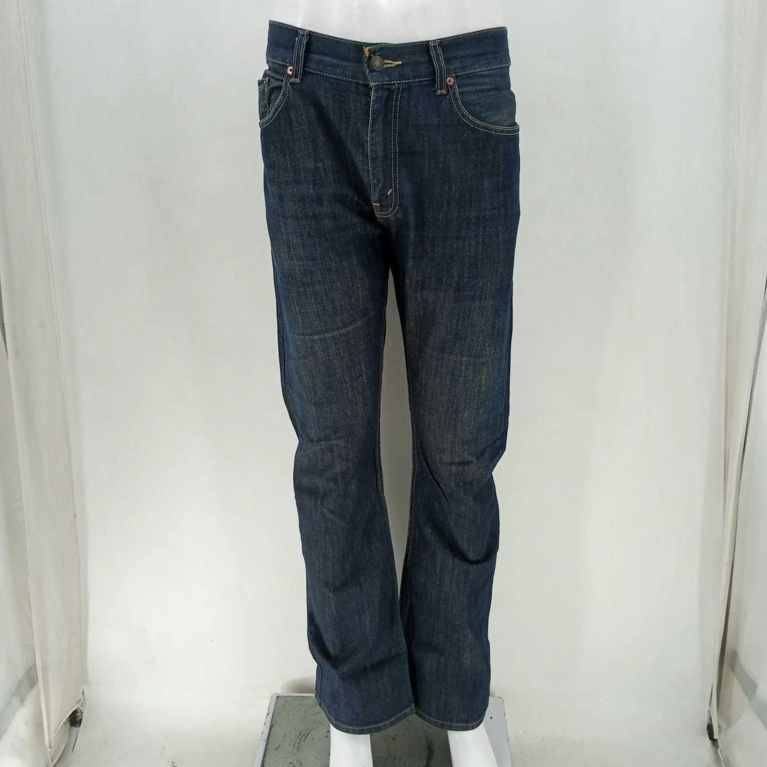 Levis Jeans  24-30 Count Box - Image 5