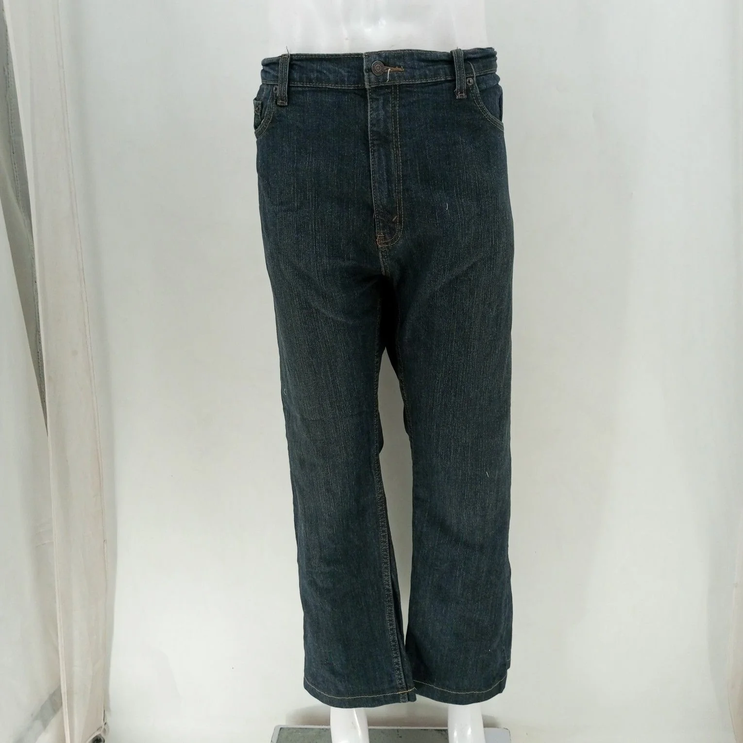 Levis Jeans  24-30 Count Box - Image 6