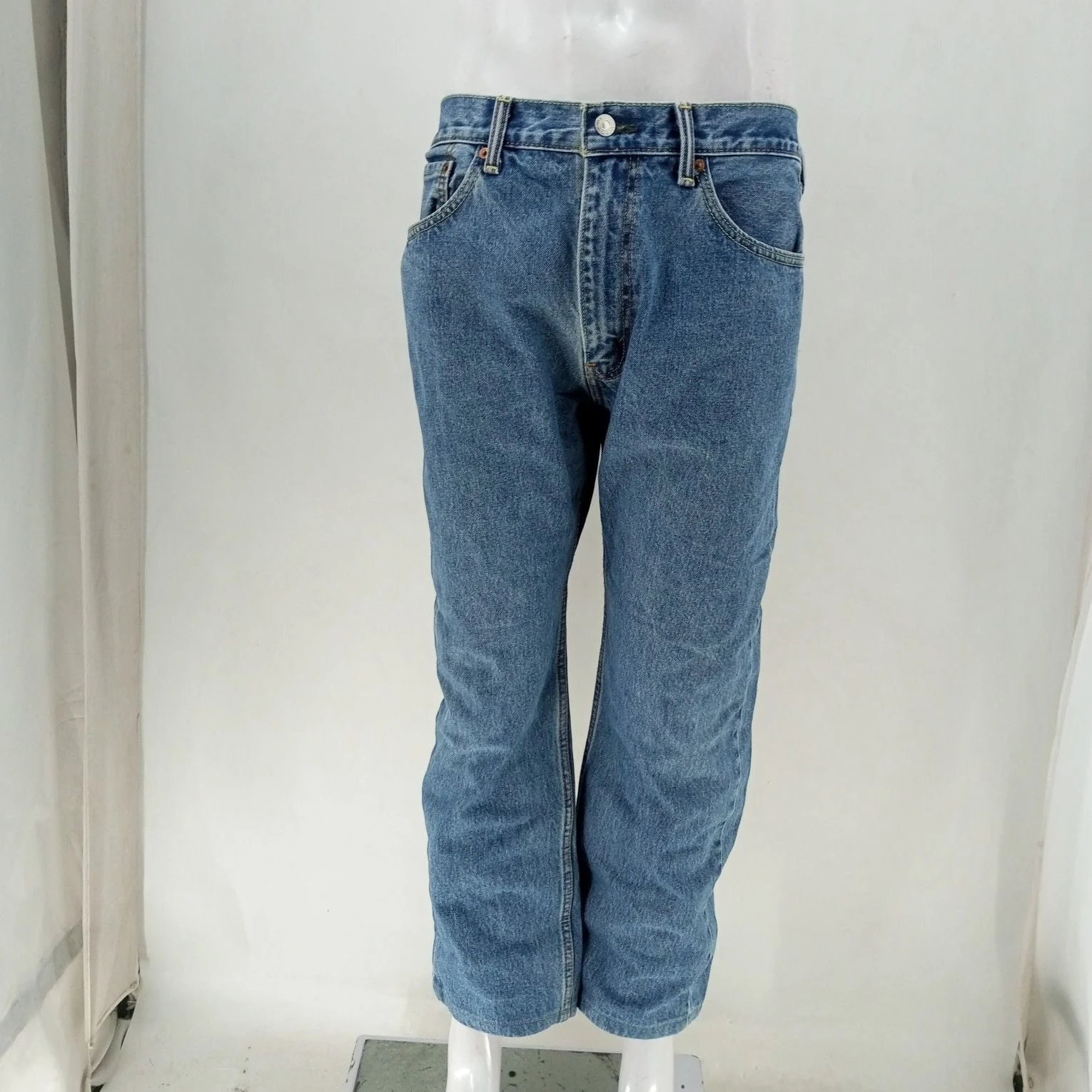 Levis Jeans  24-30 Count Box - Image 9