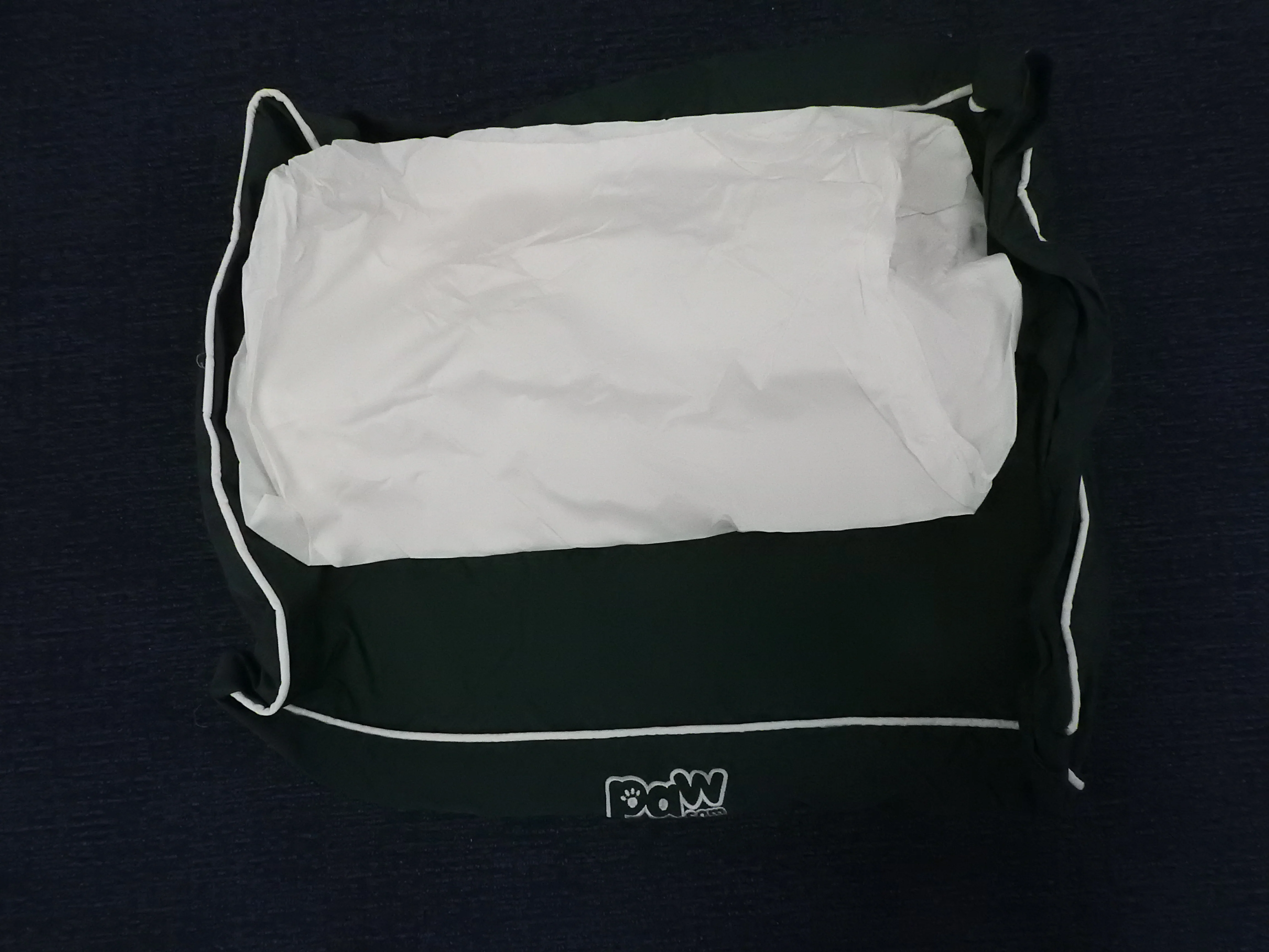 Outdoor Dog Bed (NEW IN BOX!) - Image 6