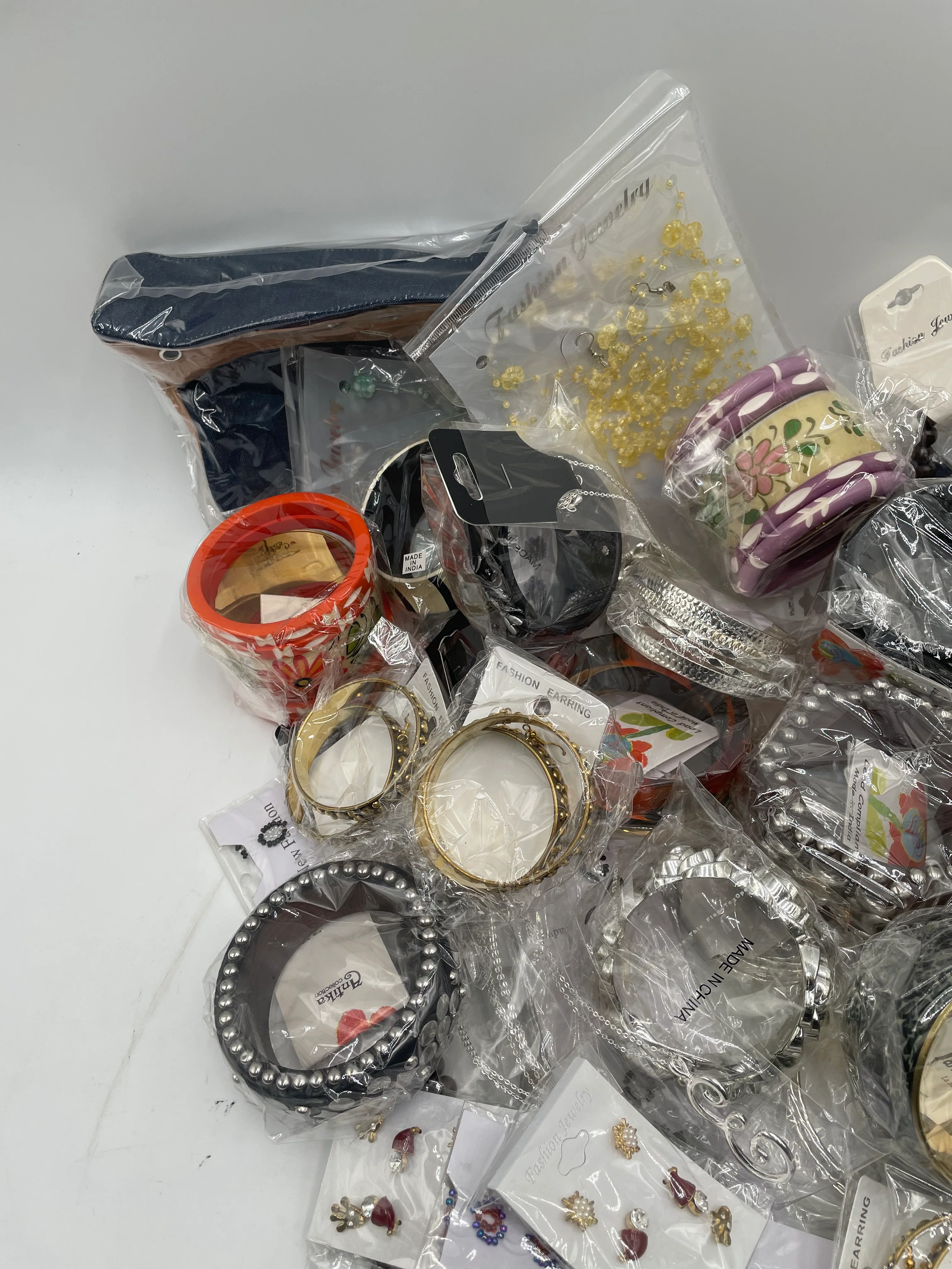 Signature Mystery Bangle Box - Image 6
