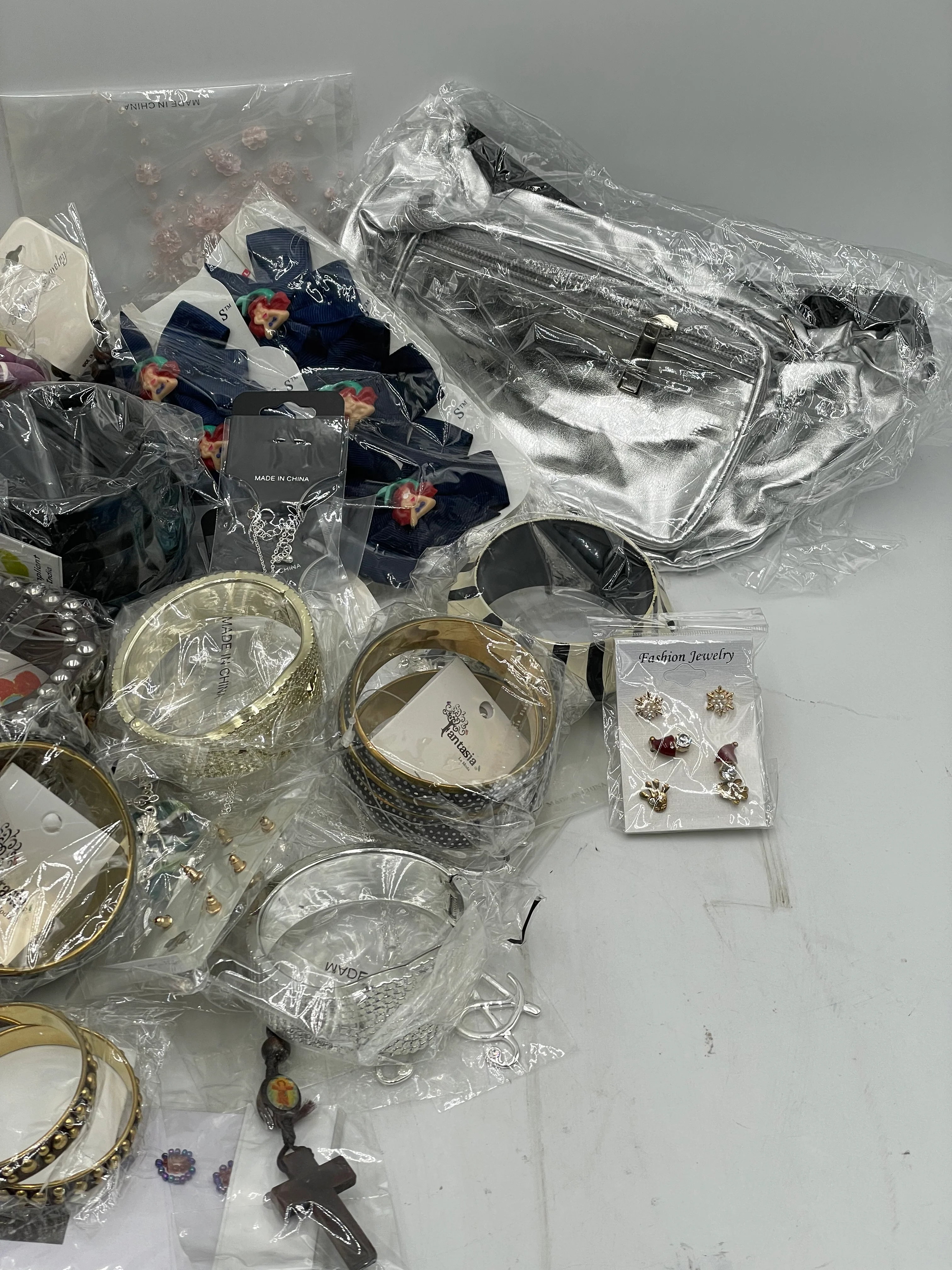 Signature Mystery Bangle Box - Image 7