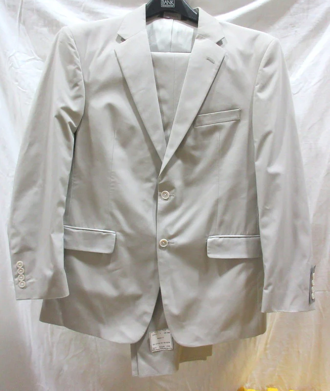 Three Joseph A Bank Two-Piece Suits - New with Tags - Image 4