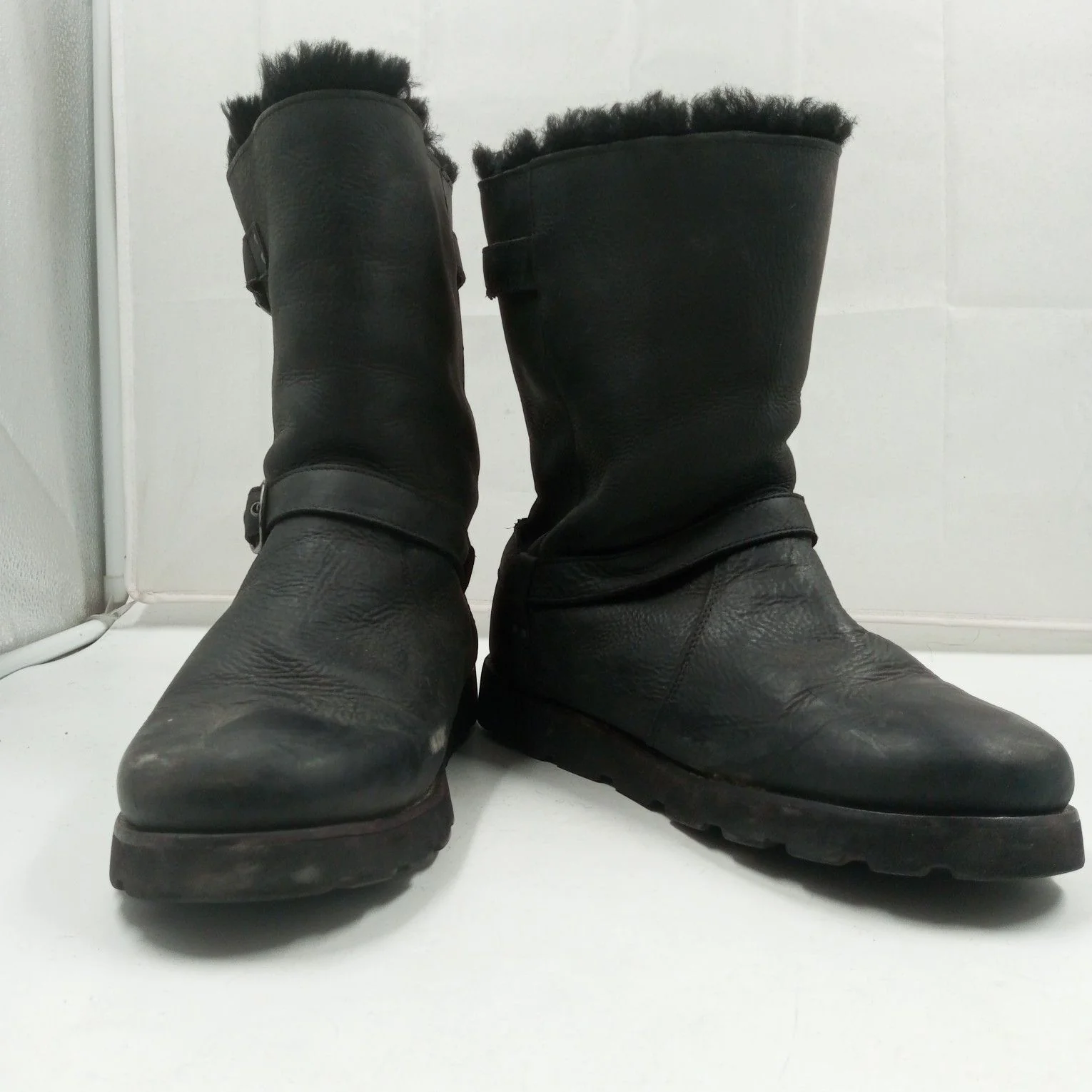 Uggs Shoes Box 17 Count - Image 11
